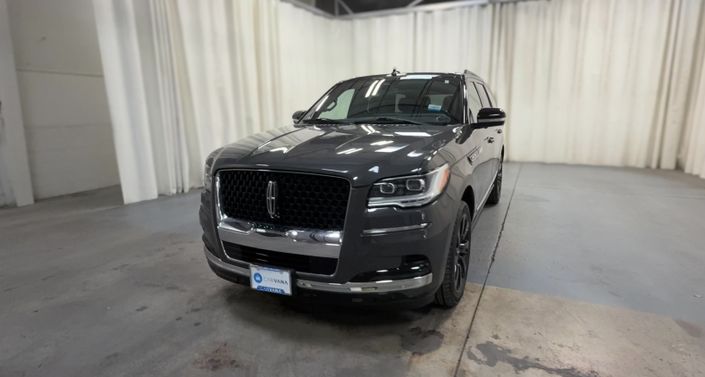 Thumbnail: 2022 Lincoln Navigator - 1