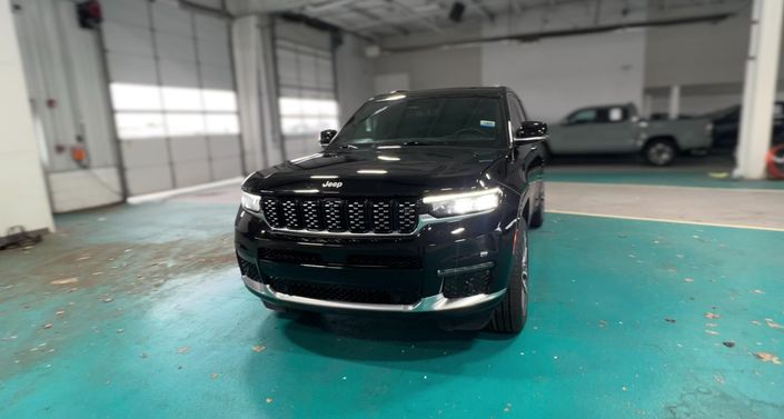 Thumbnail: 2023 Jeep Grand Cherokee L - 1