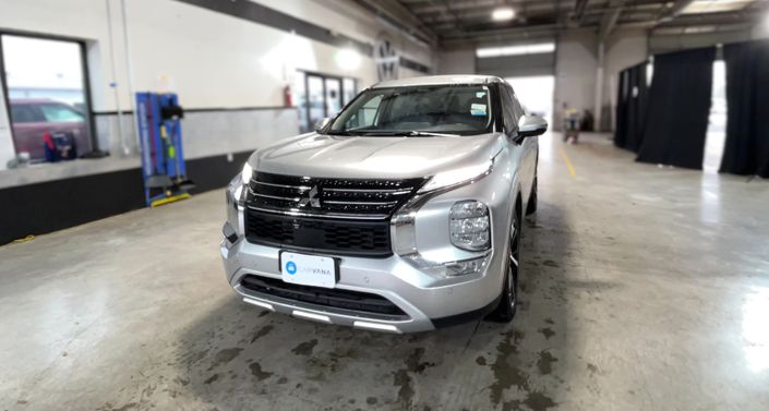 Thumbnail: 2024 Mitsubishi Outlander - 1