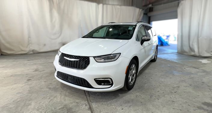 Thumbnail: 2023 Chrysler Pacifica - 1