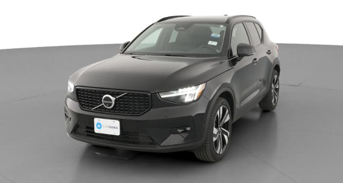 Thumbnail: 2025 Volvo XC40 - 1
