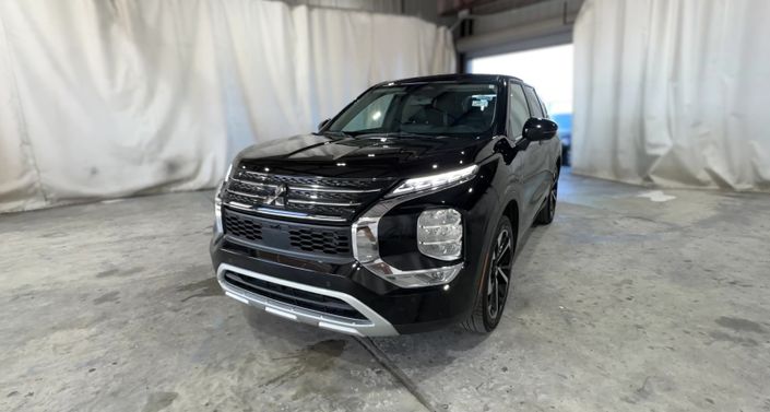 Thumbnail: 2024 Mitsubishi Outlander - 1