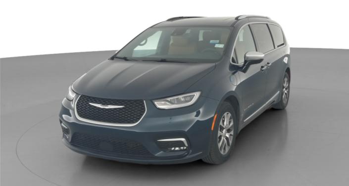 Thumbnail: 2023 Chrysler Pacifica - 1