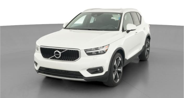 Thumbnail: 2022 Volvo XC40 - 1