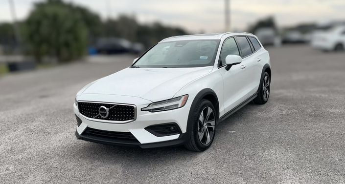 Thumbnail: 2025 Volvo V60 - 1