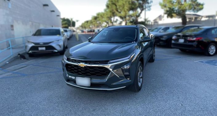 Thumbnail: 2025 Chevrolet Trax - 1