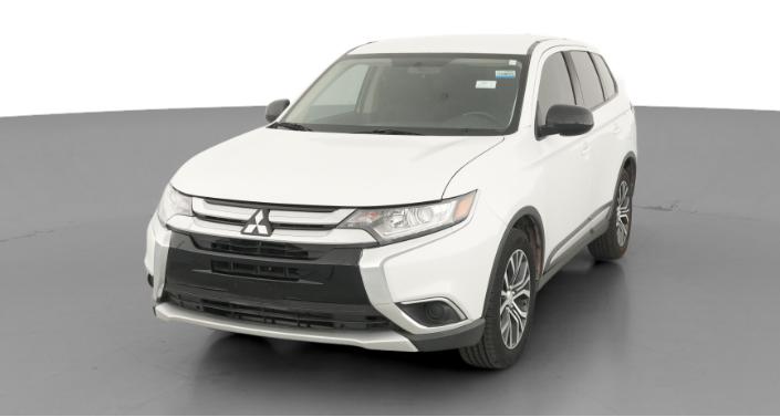 Thumbnail: 2017 Mitsubishi Outlander - 1