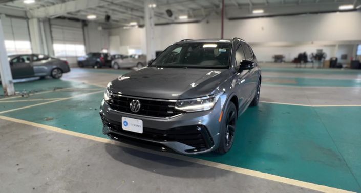 Thumbnail: 2023 Volkswagen Tiguan - 1