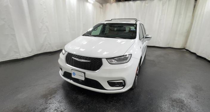 Thumbnail: 2022 Chrysler Pacifica - 1