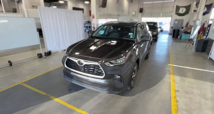 Thumbnail: 2020 Toyota Highlander - 1