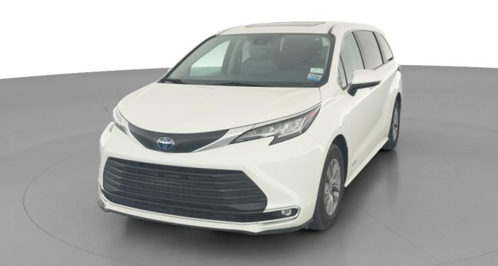 Thumbnail: 2021 Toyota Sienna - 1