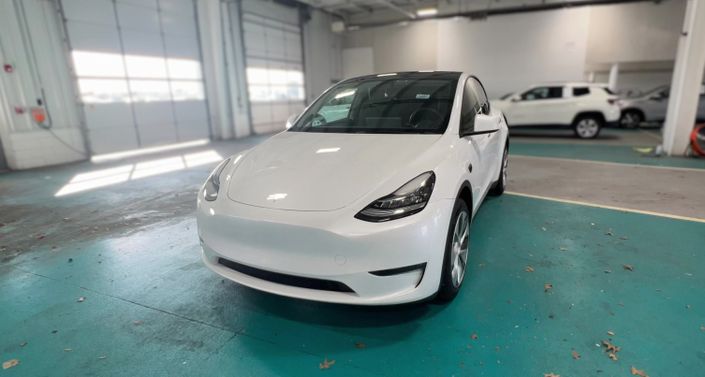 Thumbnail: 2023 Tesla Model Y - 1