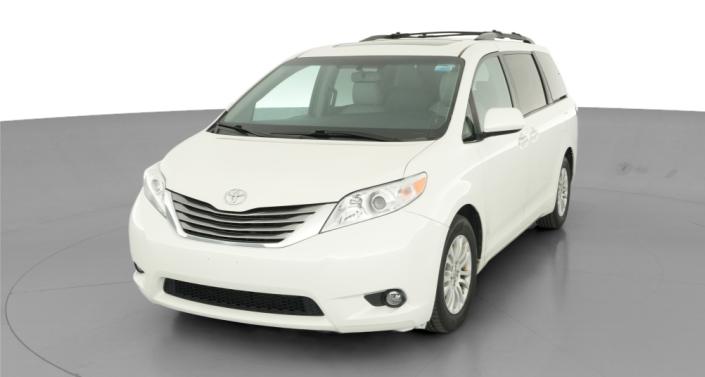 Thumbnail: 2017 Toyota Sienna - 1