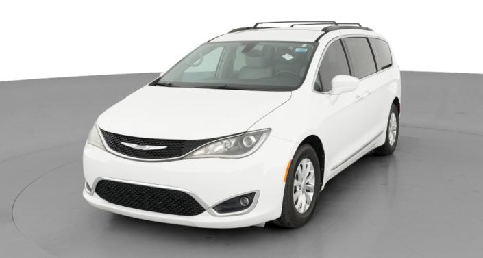 Thumbnail: 2017 Chrysler Pacifica - 1