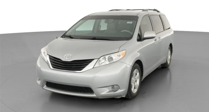 Thumbnail: 2013 Toyota Sienna - 1