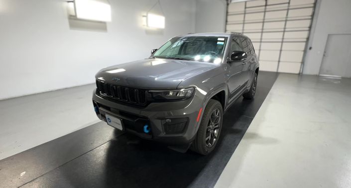 Thumbnail: 2023 Jeep Grand Cherokee - 1