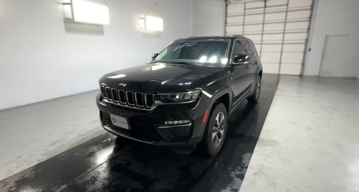 Thumbnail: 2022 Jeep Grand Cherokee - 1