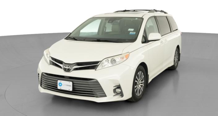 Thumbnail: 2018 Toyota Sienna - 1