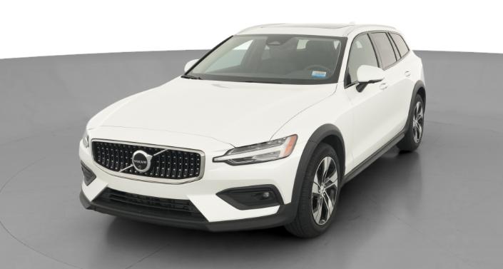 Thumbnail: 2025 Volvo V60 - 1