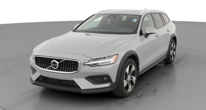 Thumbnail: 2025 Volvo V60 - 1