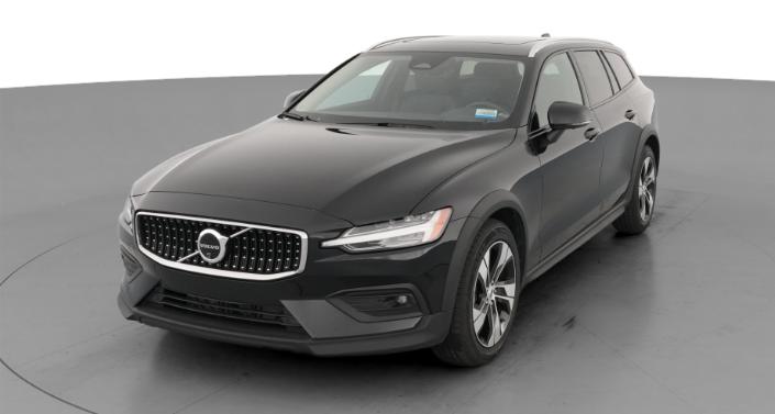 Thumbnail: 2025 Volvo V60 - 1