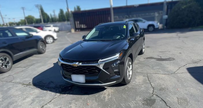 Thumbnail: 2025 Chevrolet Trax - 1