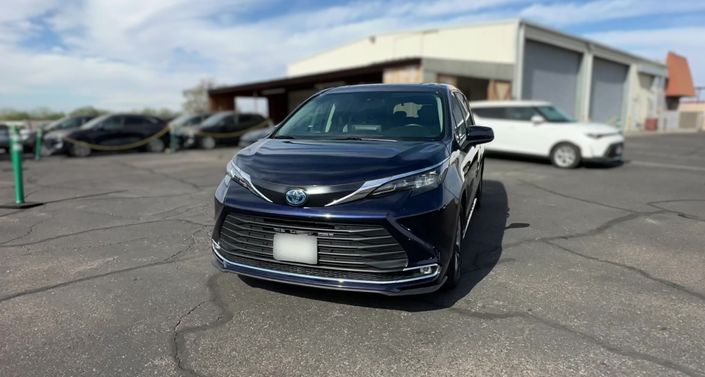 Thumbnail: 2024 Toyota Sienna - 1