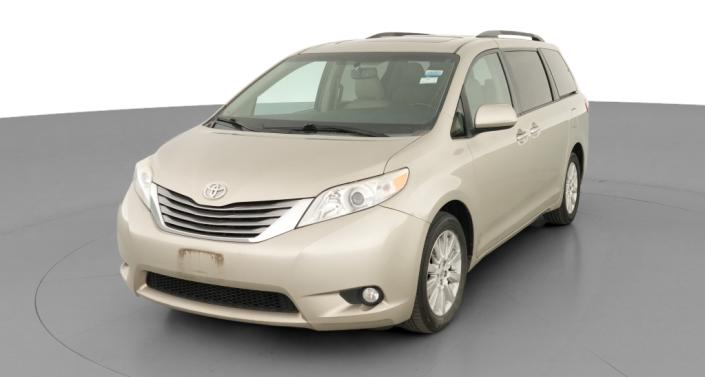 Thumbnail: 2015 Toyota Sienna - 1