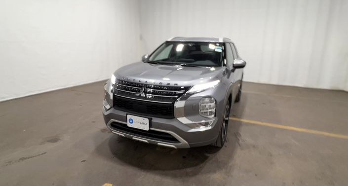 Thumbnail: 2023 Mitsubishi Outlander - 1