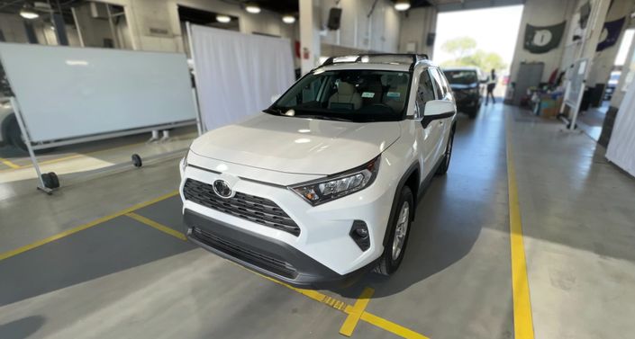 Thumbnail: 2021 Toyota RAV4 - 1