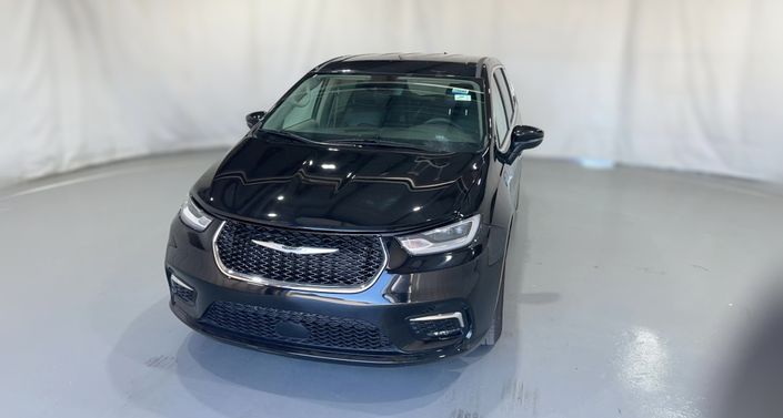 Thumbnail: 2023 Chrysler Pacifica - 1