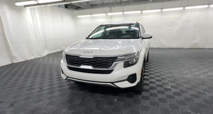 Thumbnail: 2022 Kia Seltos - 1