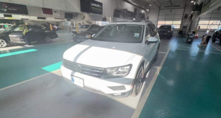 Thumbnail: 2021 Volkswagen Tiguan - 1