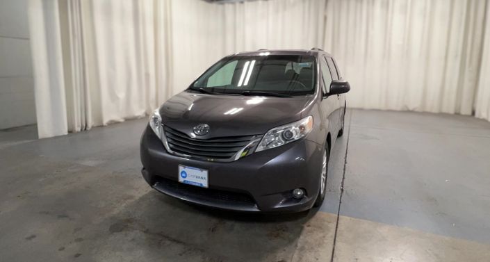 Thumbnail: 2013 Toyota Sienna - 1