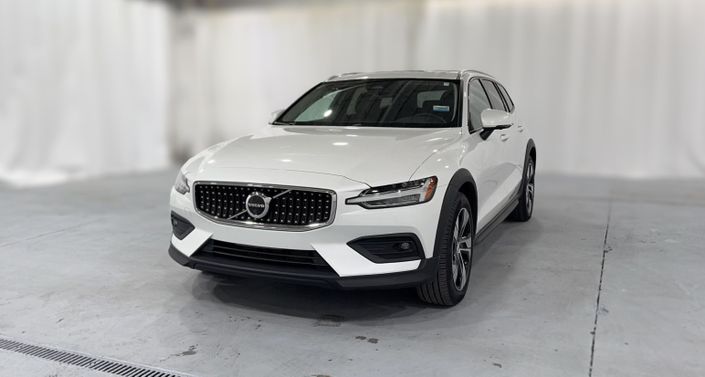 Thumbnail: 2025 Volvo V60 - 1