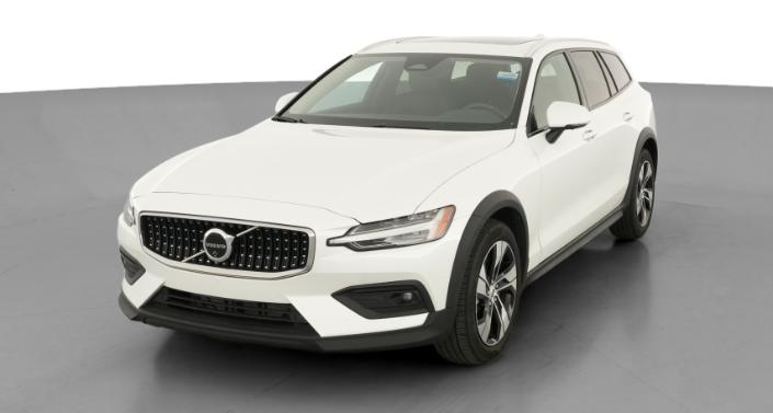 Thumbnail: 2025 Volvo V60 - 1