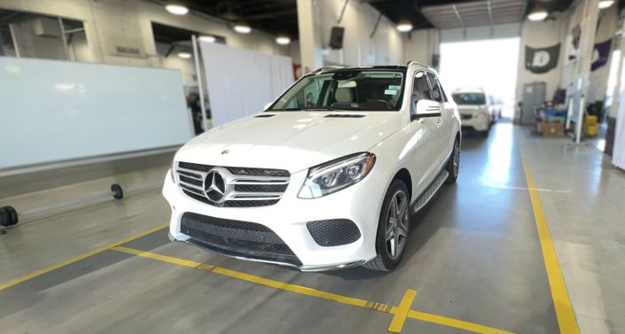 Thumbnail: 2016 Mercedes-Benz GLE - 1