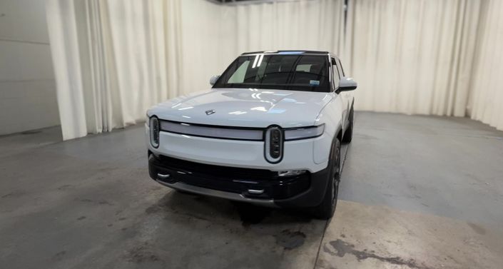 2024 Rivian R1S  -
                  Riverside, CA