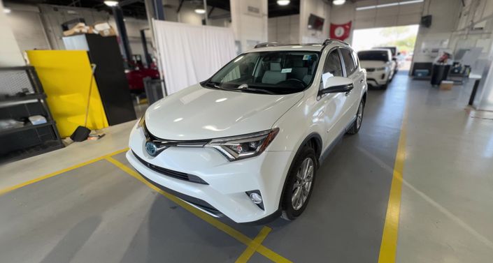 Thumbnail: 2018 Toyota RAV4 - 1