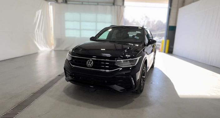 Thumbnail: 2024 Volkswagen Tiguan - 1