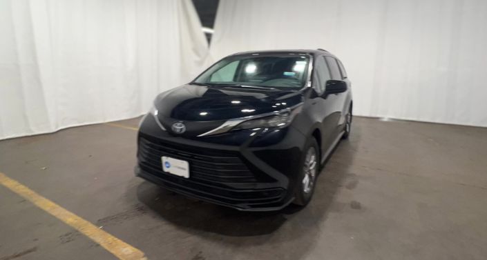 Thumbnail: 2024 Toyota Sienna - 1