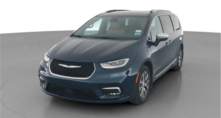 Thumbnail: 2022 Chrysler Pacifica - 1