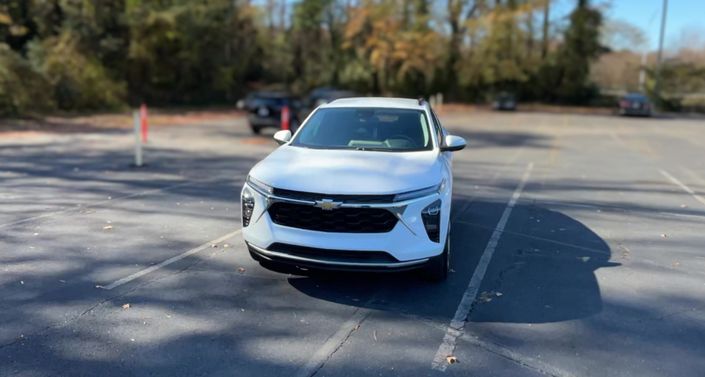 Thumbnail: 2025 Chevrolet Trax - 1