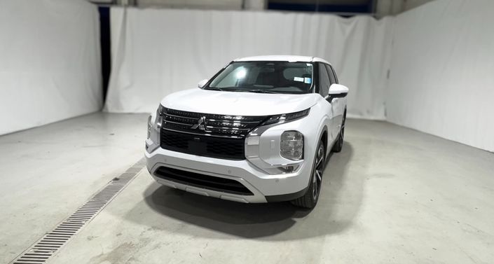 Thumbnail: 2024 Mitsubishi Outlander - 1