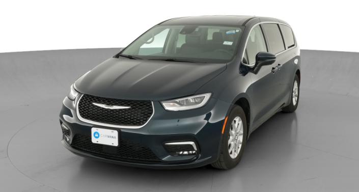 Thumbnail: 2023 Chrysler Pacifica - 1