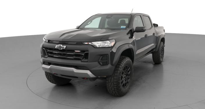 Thumbnail: 2023 Chevrolet Colorado - 1