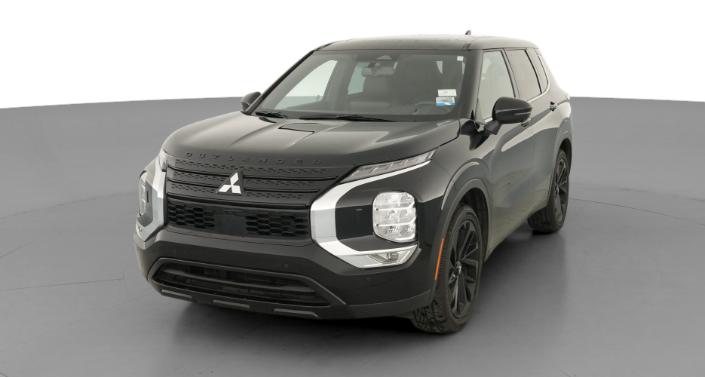 Thumbnail: 2023 Mitsubishi Outlander - 1
