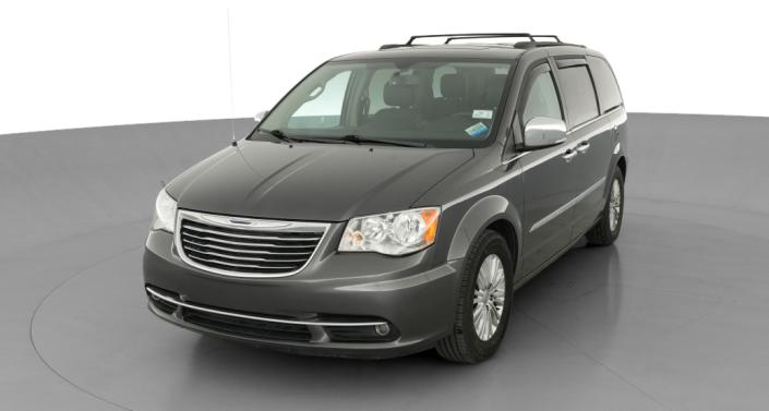 2016 Chrysler Town & Country S -
                  Lorain, OH
