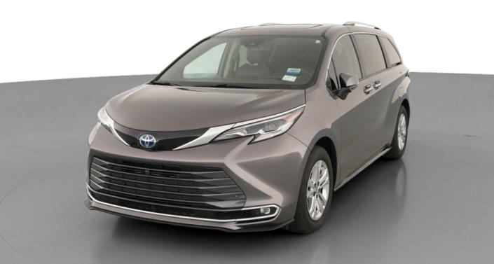Thumbnail: 2023 Toyota Sienna - 1