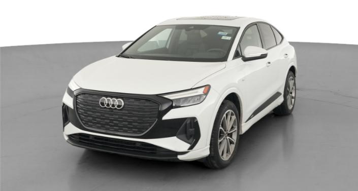 Thumbnail: 2022 Audi Q4 e-tron - 1